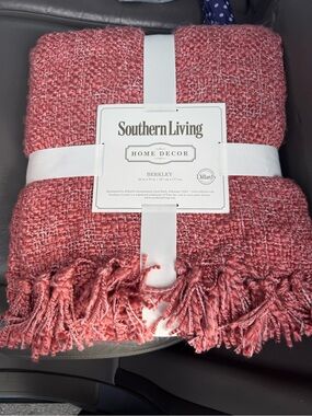 Southern Living Berkley Coral-Pink Chenille Throw with Fringe